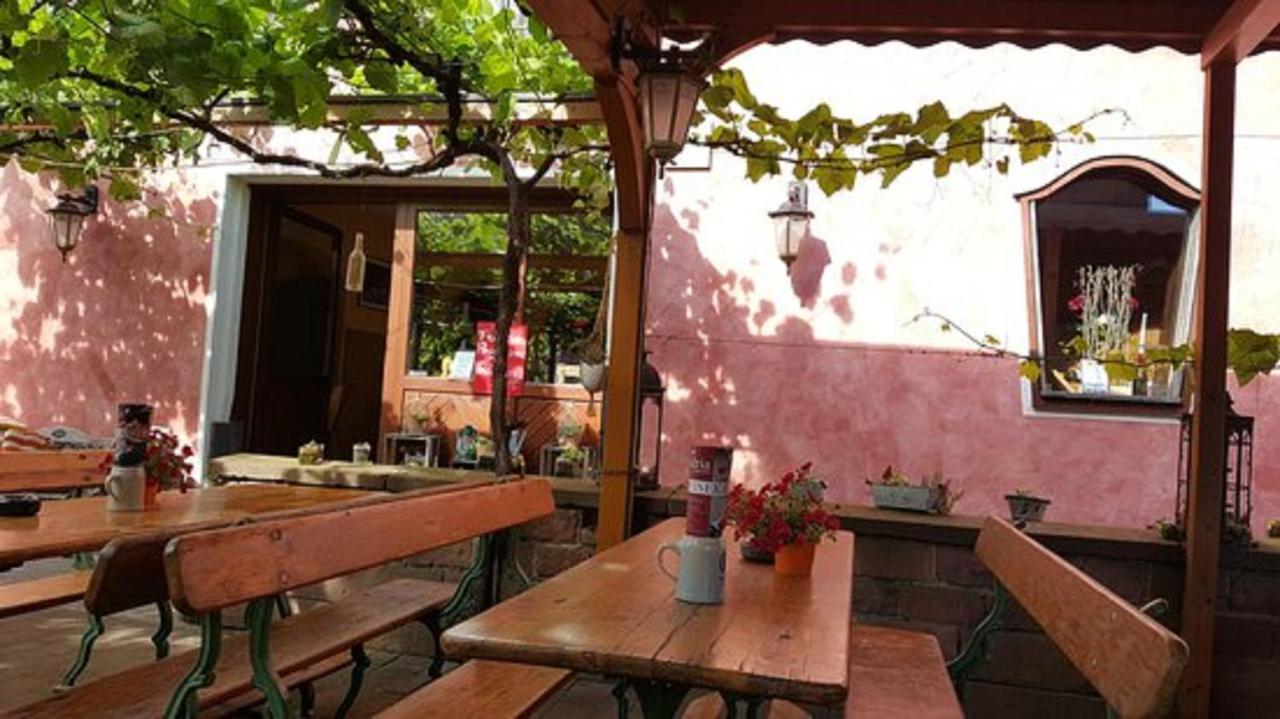 Villa Croatia & Restaurant Adria كلينغنبرغ آم ماين المظهر الخارجي الصورة